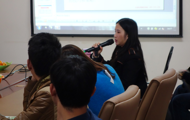 昆明天博体育网络公司从2013年开始筹备新媒体营销公益讲座和老客户网络营销沙龙，天博体育邀请了国内网络营销和移动互联网营销专家亲临公司，为保证培训质量和沟通效果，天博体育每次只邀请20-30家老客户参加（全免费），天博体育将秉承全公益、全免费、不推销任何产品和服务、只讲干货等原则，为新老客户创造更多价值。